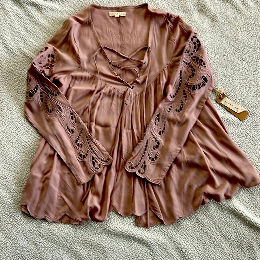 Blush Noir tunic